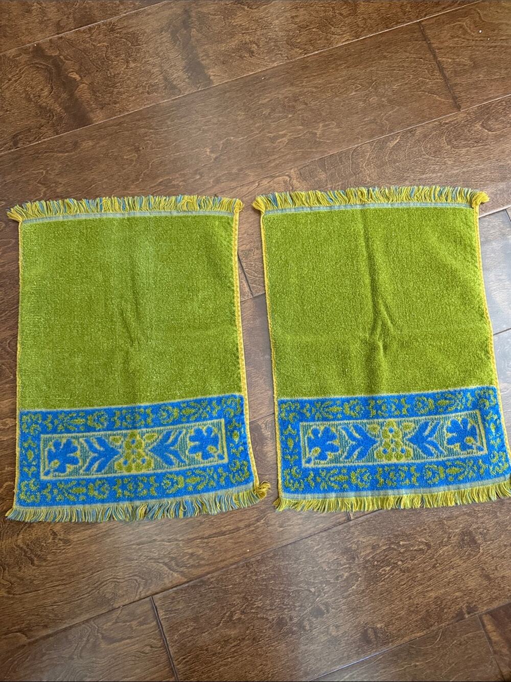 Vintage 70s Stevens Utica Fine Arts Collection Blue Green Boho Hand Face Towels